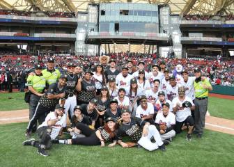 Famosos ponen ambiente en juego de Celebridades de LMB