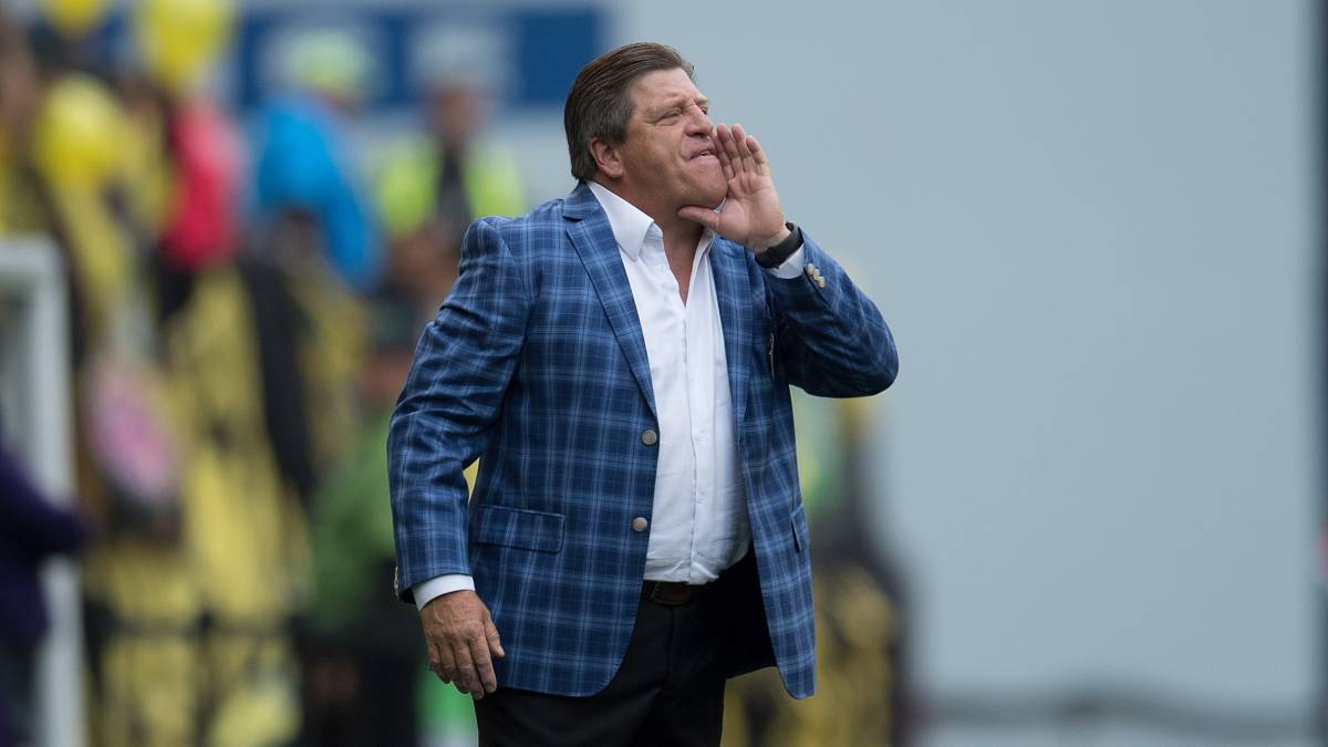 Miguel Herrera resalta la calidad y edad de Giovani Dos Santos