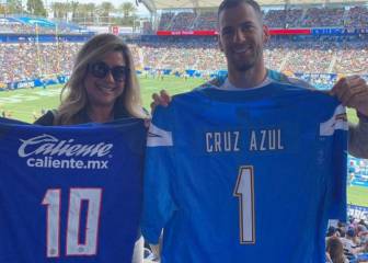 Jugadores de Cruz Azul visitaron a los Chargers de la NFL