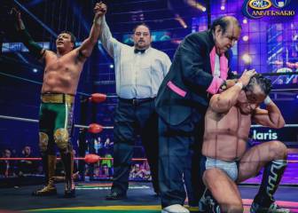 Negro Casas perdió la caballera ante Último Guerrero