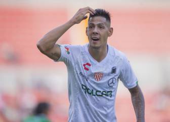 En Necaxa no descartan la salida de Quiroga y Salas