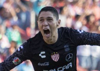 Hugo González le manda guiño a Chivas ante los rumores