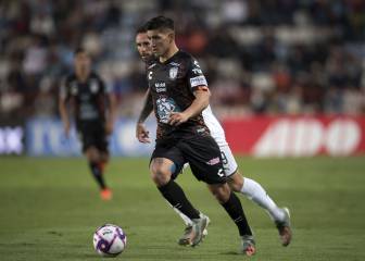 Chivas tendría a Víctor Guzmán a cambio de José Juan Macías