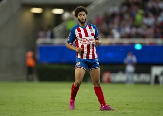 “Chino” Huerta se va de Chivas al Morelia