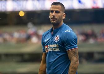 Cruz Azul le busca acomodo a Edgar Méndez en otro club