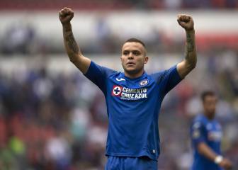 Niño visualiza a Cruz Azul campeón y lo plasma en su tarea