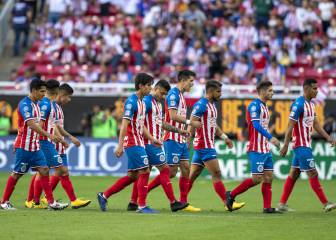 Gobierno sugiere a Chivas jugar a puerta cerrada