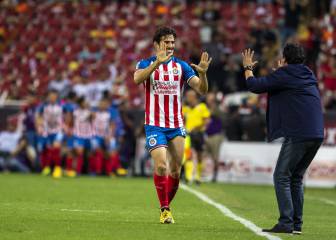 “Pollo” Briseño, de la cancha al hospital, para ver nacer a su hija