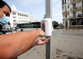 Es mejor lavarse las manos con agua y jabón que usar gel con alcohol