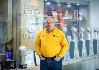 Internan de emergencia a Roberto Gadea