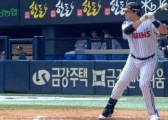 Roberto Ramos consigue su quinto Home Run en liga coreana