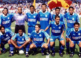 Leyendas se unen para felicitar a Cruz Azul en su 93 aniversario