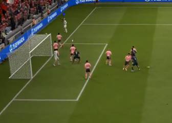 El mayor 'bug' del FIFA: El portero cobró un tiro de esquina... ¡desde el área!