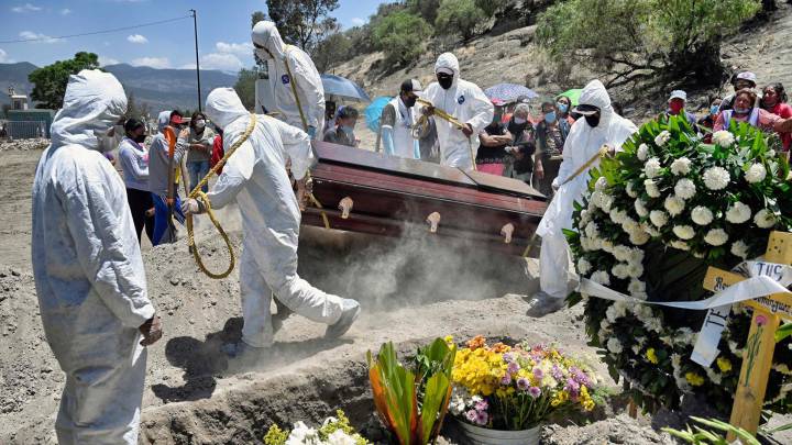 ¿Por qué México registra sus días con mayor número de muertes?