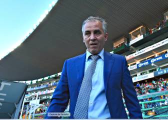 Sergio Bueno: ''Juan Carlos Osorio se dio un balazo en el pie''