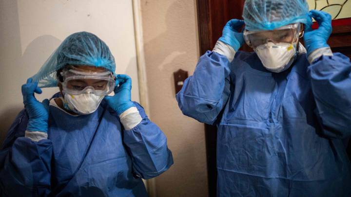 El IMSS despliega 16 mil médicos para combatir el coronavirus