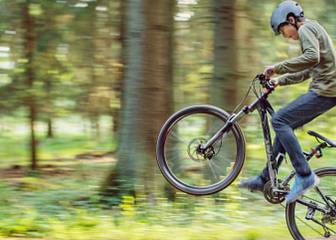 Un video publicado en TIKTOK muestra la peligrosa caída de un adolescente