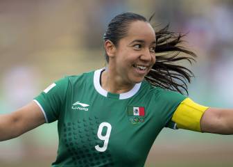 Charlyn optaría por una exfutbolista o un extranjero para DT del Tri