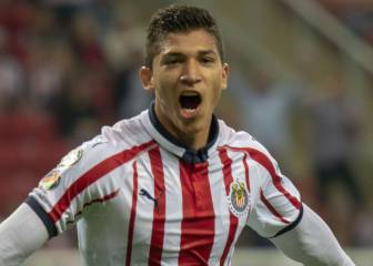 Zaldívar quería el número 14 por Bravo y “Chicharito”