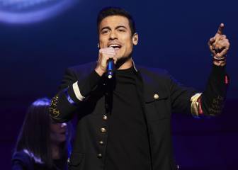 Carlos Rivera regala a sus seguidoras sensual baile