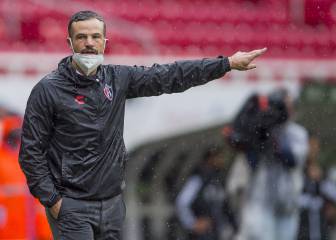 Rafael Puente reconoce crisis que vive al frente del Atlas