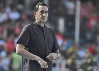 Alexandre Guimarães, opción para el banquillo de Pumas