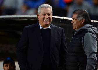 Vucetich y Bielsa habrían sido rechazados por Jorge Vergara