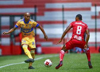 Entrena Tigres sin 'Chaka' como titular