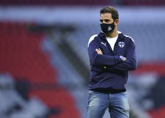 Davino señaló que el futbolista mexicano es caro para el fútbol europeo