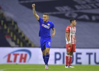 ¡Más líderes que nunca! Cruz Azul golea a los Rayos