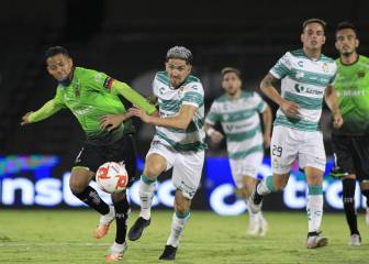 Garnica salvó al aniversario de Santos en la frontera