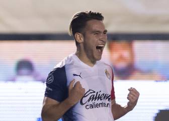 Vuce gana la partida al 'Tuca'; Chivas acaba con la maldición