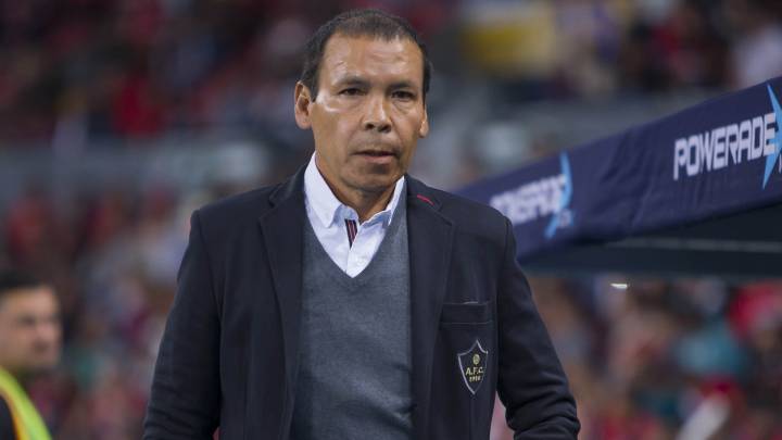 'Profe’ Cruz: “Vamos a poner a Necaxa donde merece”