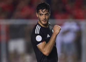 Raúl Jiménez queda fuera del 11 ideal de la Premier League