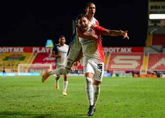 Alexis Vega le da a Chivas un agónico triunfo ante Necaxa