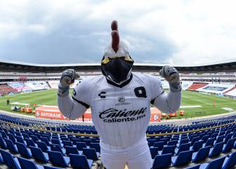 Con doblete del 'Puma', León se repone y vence a Gallos