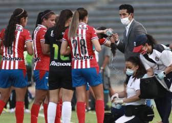 Chore Mejía respalda a Licha Cervantes, tras fallar penal con Chivas