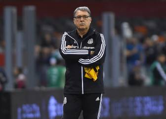 Santi Gimenez y Henry Martín destacan en convocatoria del Tri