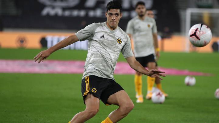 Raúl Jiménez saldrá en busca de otro récord con los Wolves