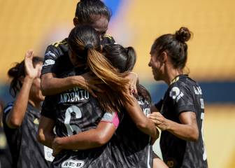 Tigres vapulea a Pumas y siguen invictas en el torneo