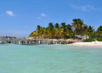 Se aprueba ley que permite el libre acceso a las playas