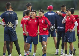 “Chofis”, “Gallito” y Peña, separados de Chivas por faltas al reglamento interno