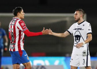 ¡Fiesta de Halloween en CU! Pumas y Chivas dan partidazo