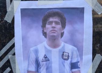 Aficionados acompañaron a Maradona mientras era operado