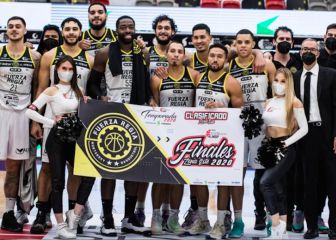 Un triple de Jaron Martin lanza a Fuerza Regia a la final del Este