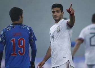 Raúl Jiménez entra al top 10 de los goleadores del Tri