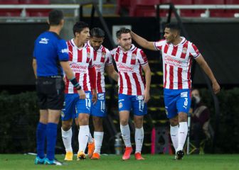 El gol de Angulo que le dio el pase a liguilla a las Chivas