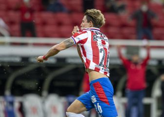 Calderón confesó que su golazo en el Clásico fue un: 