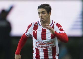Chivas perderá a Isaac Brizuela por COVID-19
