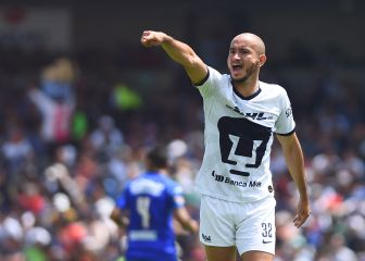 En Cruz Azul quieren a Carlos González como refuerzo